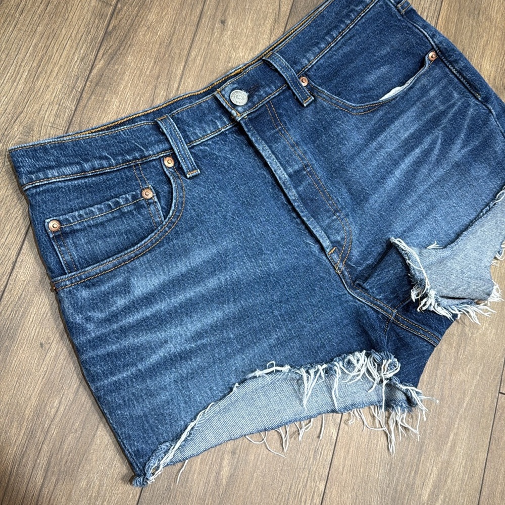 Levi shorts